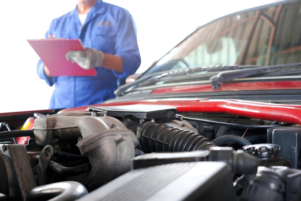 Examination of car and its brakes fluid